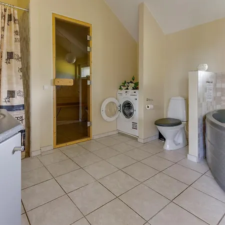Three-bedroom Holiday In
